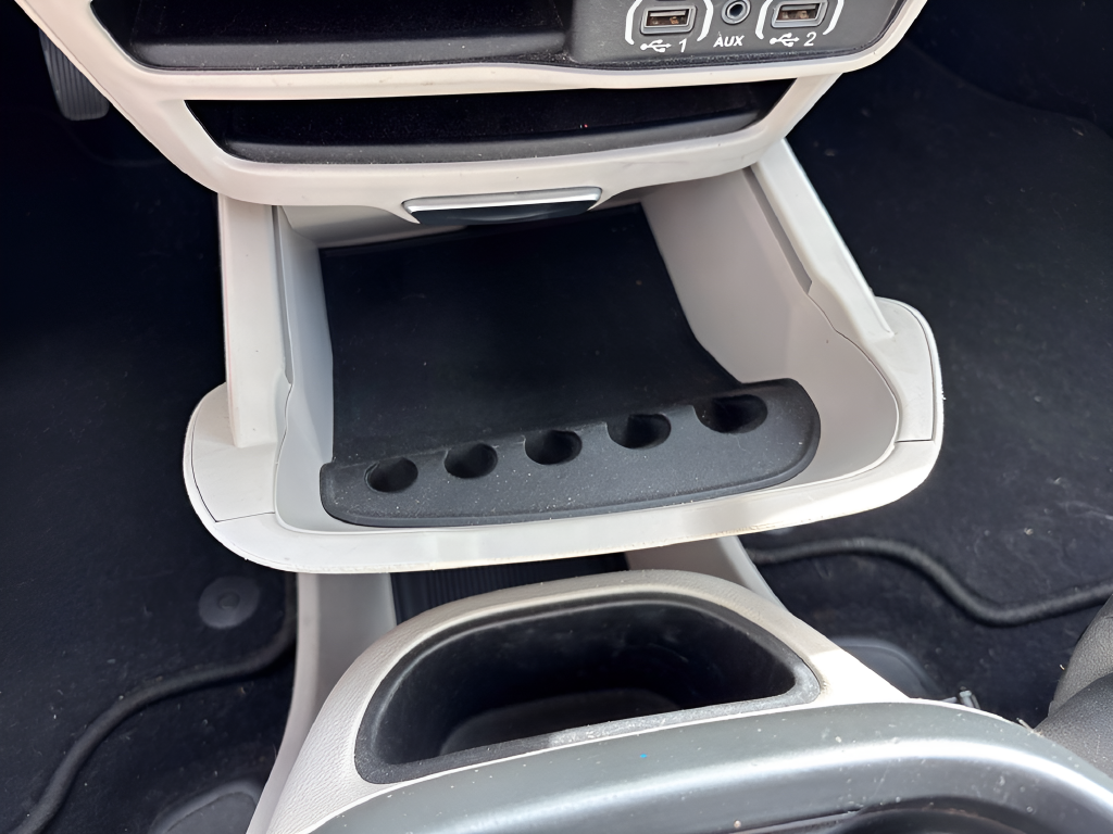 Used 2021 Gray Chrysler Touring L image 30