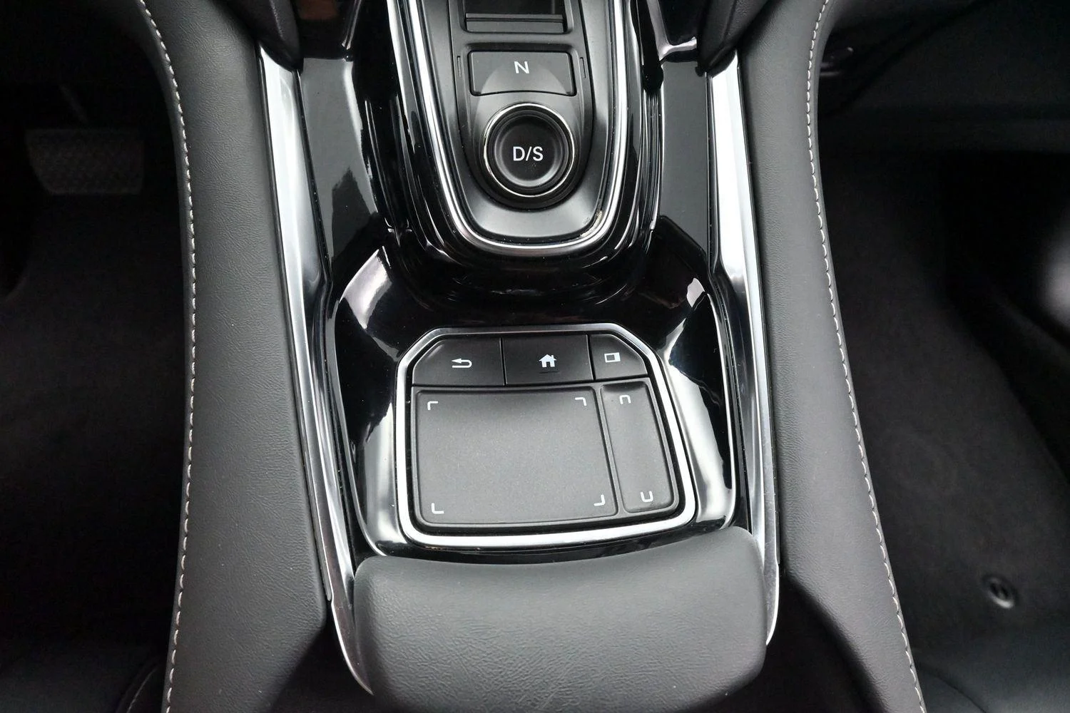 Used 2024 Majestic Black Pearl Acura SH-AWD w/Tech image 26