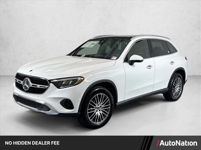 New 2026 MANUFAKTUR Moonlight White Metallic Mercedes-Benz GLC 300 image 31