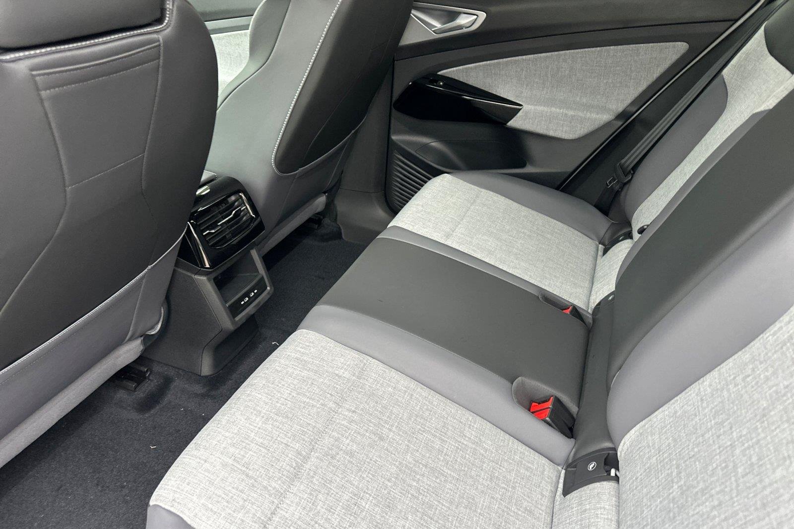 New 2026 Opal White Pearl Volkswagen Pro image 12