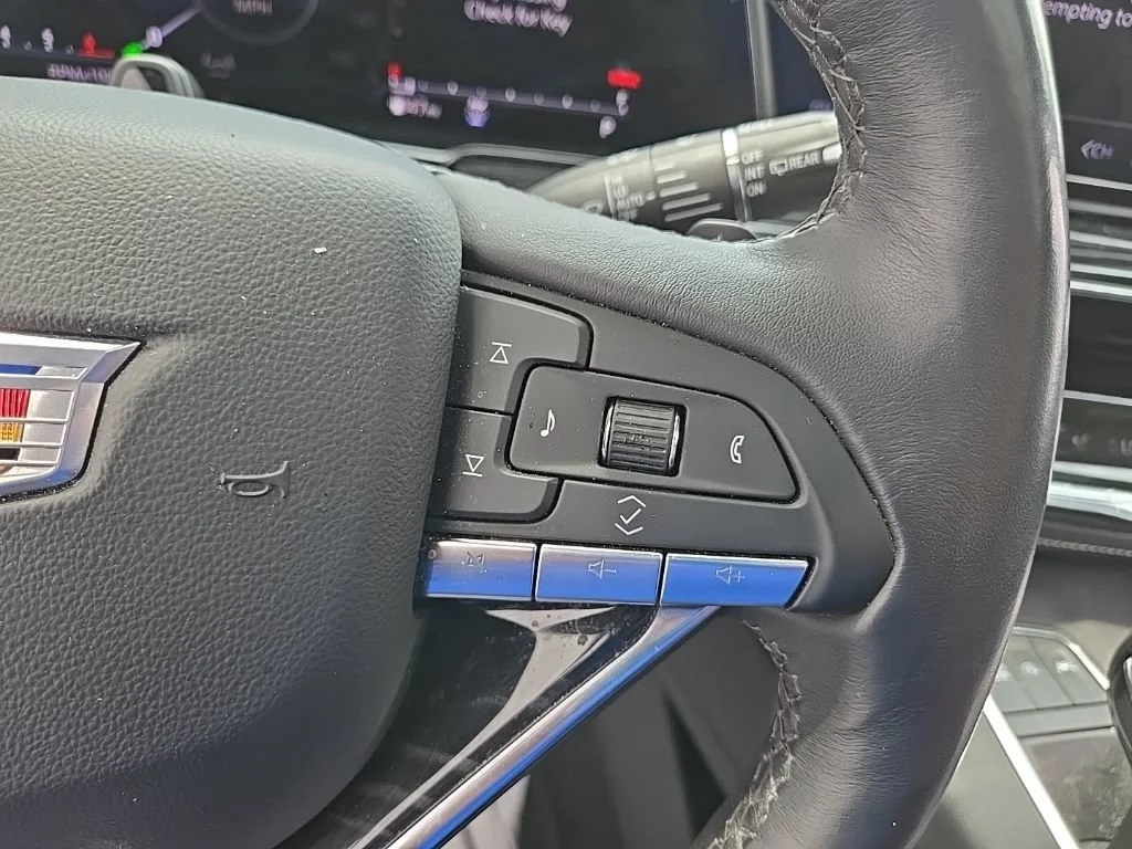 Certified Used 2023 Crystal White Tricoat Cadillac Sport image 27