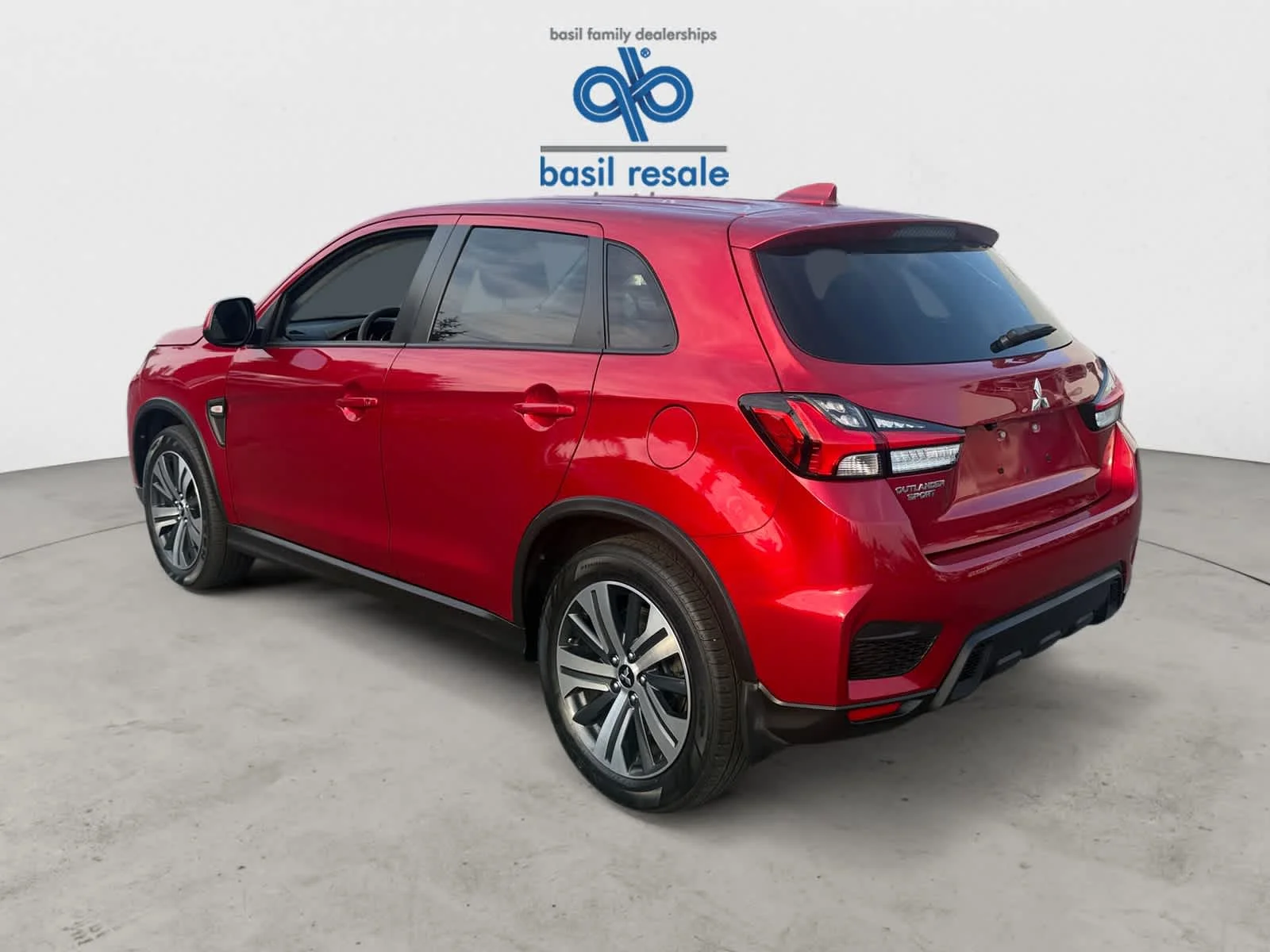 Used 2024 Red Diamond Mitsubishi ES image 4