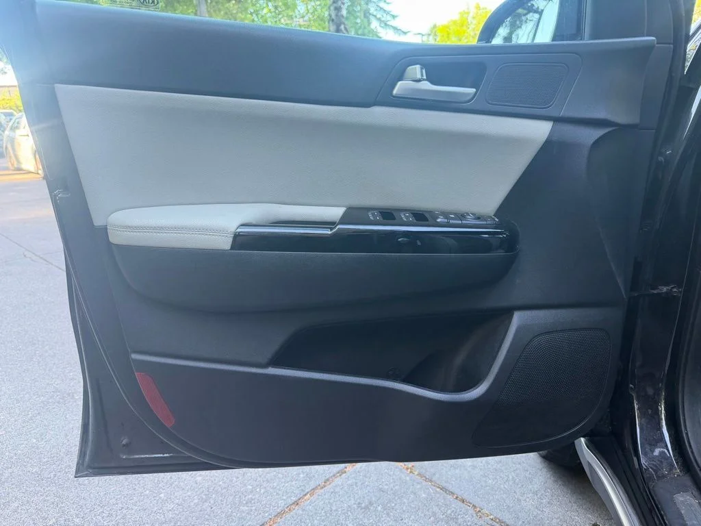 Used 2019 Black Cherry Kia EX image 10