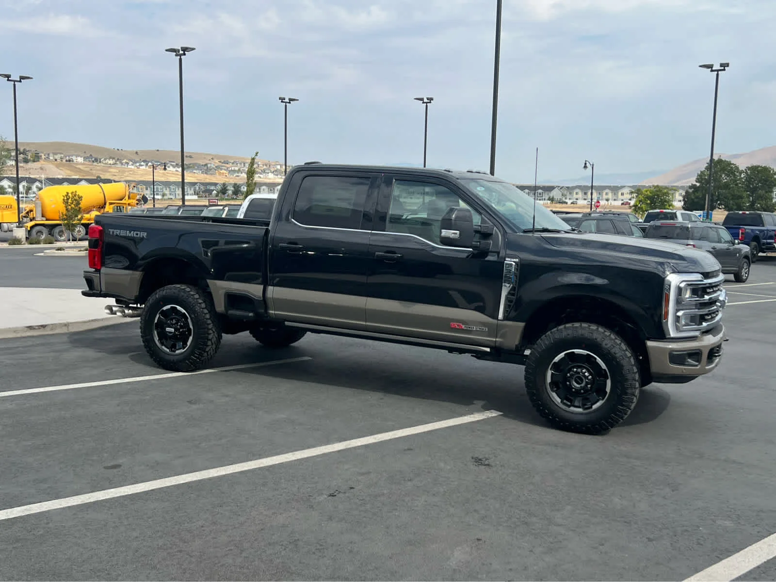 New 2026 Agate Black Metallic Ford F-350® King Ranch® image 5