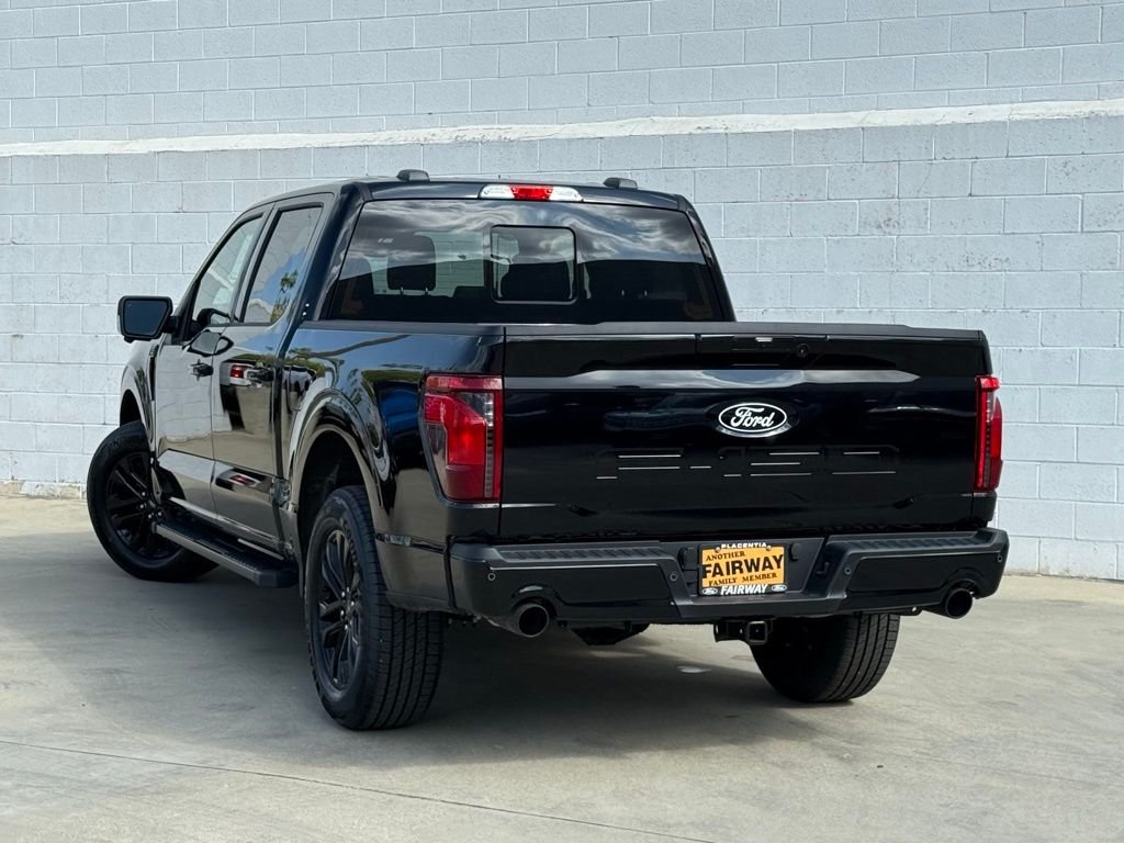 New 2026 Agate Black Metallic Ford XLT image 4