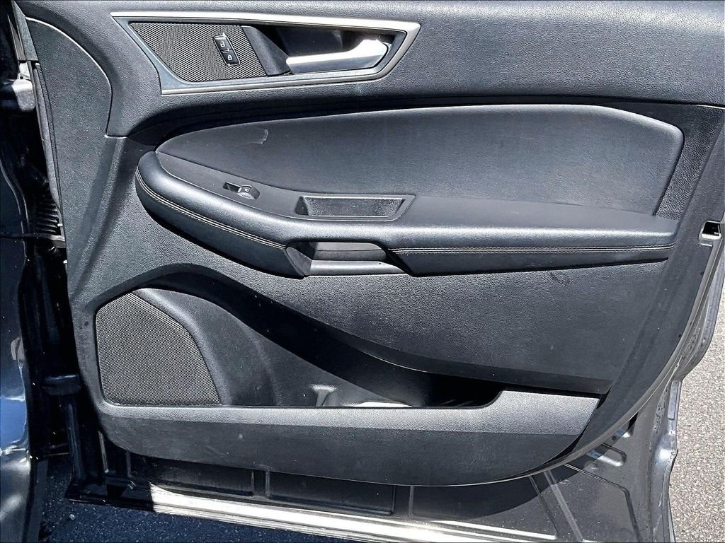 Used 2024 Gray Metallic Ford SEL image 12