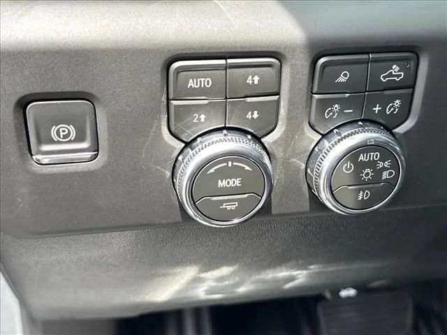 2026 GMC Sierra 2500HD AT4 - Photo 31
