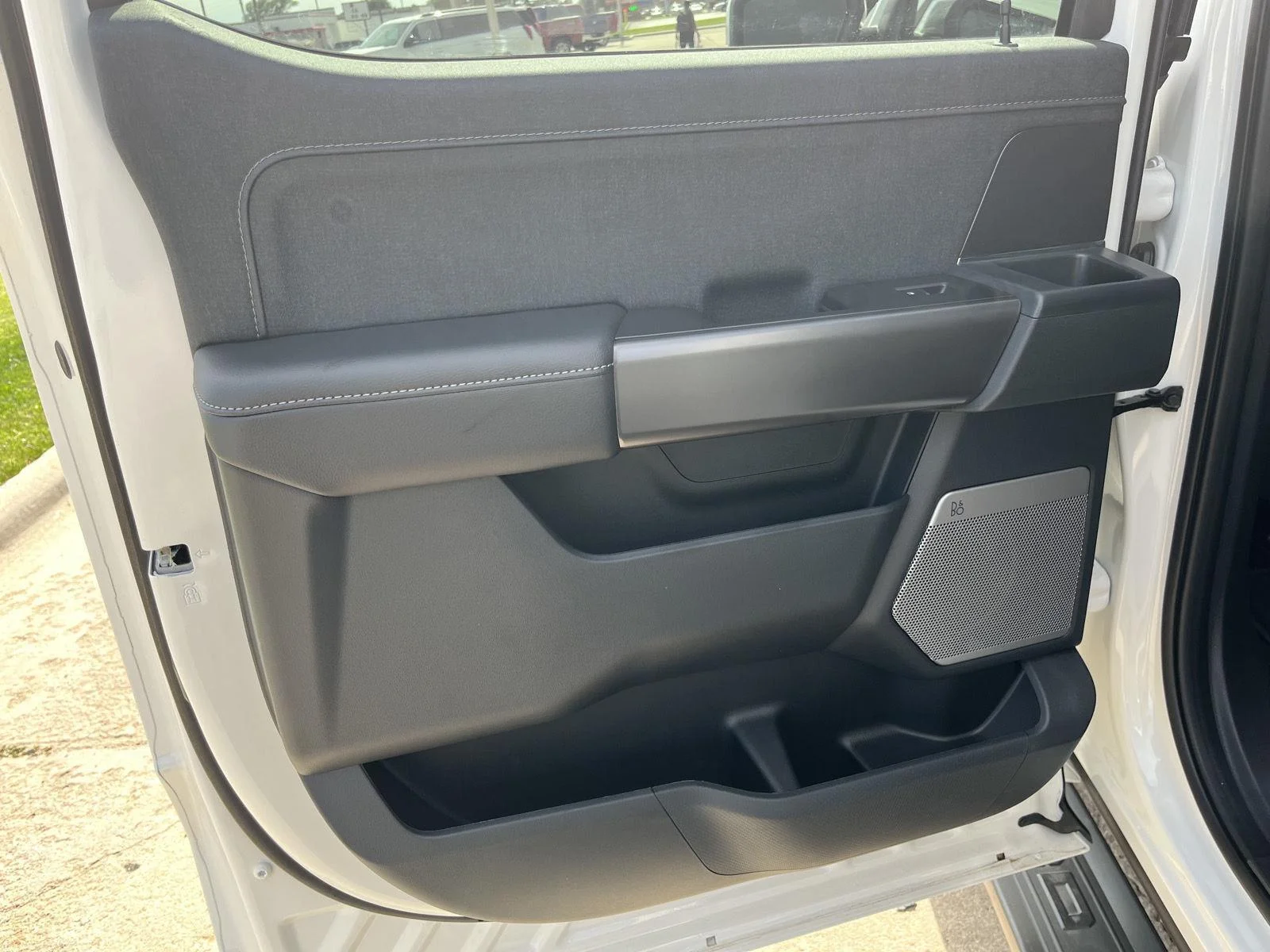 New 2026 Star White Metallic Tri-Coat Ford Lariat® image 10