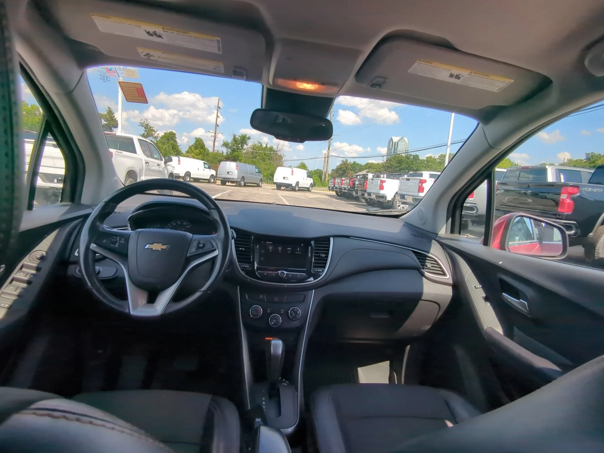 Used 2018 CAJUN RED TINTCOAT Chevrolet LT image 10