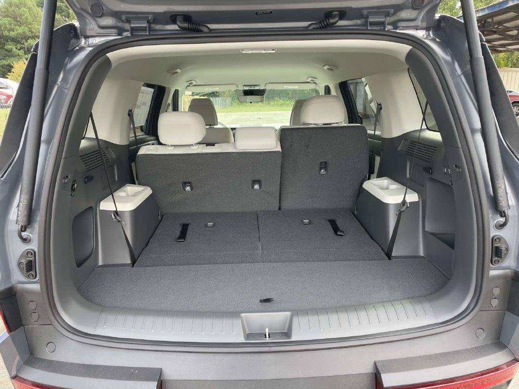 New 2026 Gray Hyundai SE FWD image 8