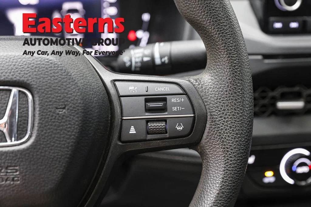 Used 2025 Black Honda SE image 16