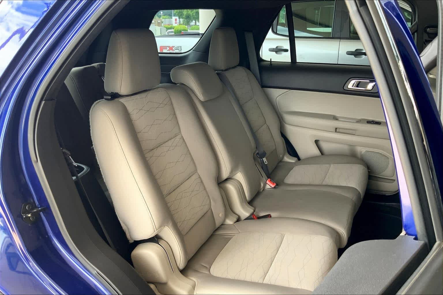 Used 2015 Deep Impact Blue Metallic Ford Base image 20