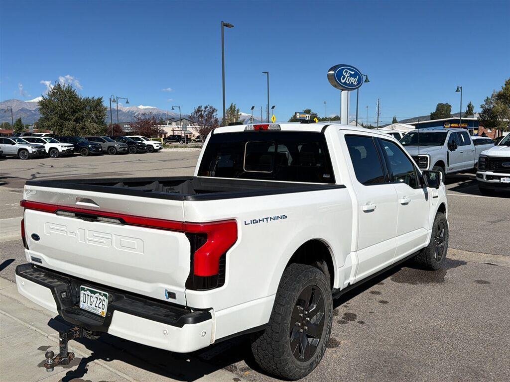 Used 2023 Star White Metallic Tri-Coat Ford LARIAT image 3