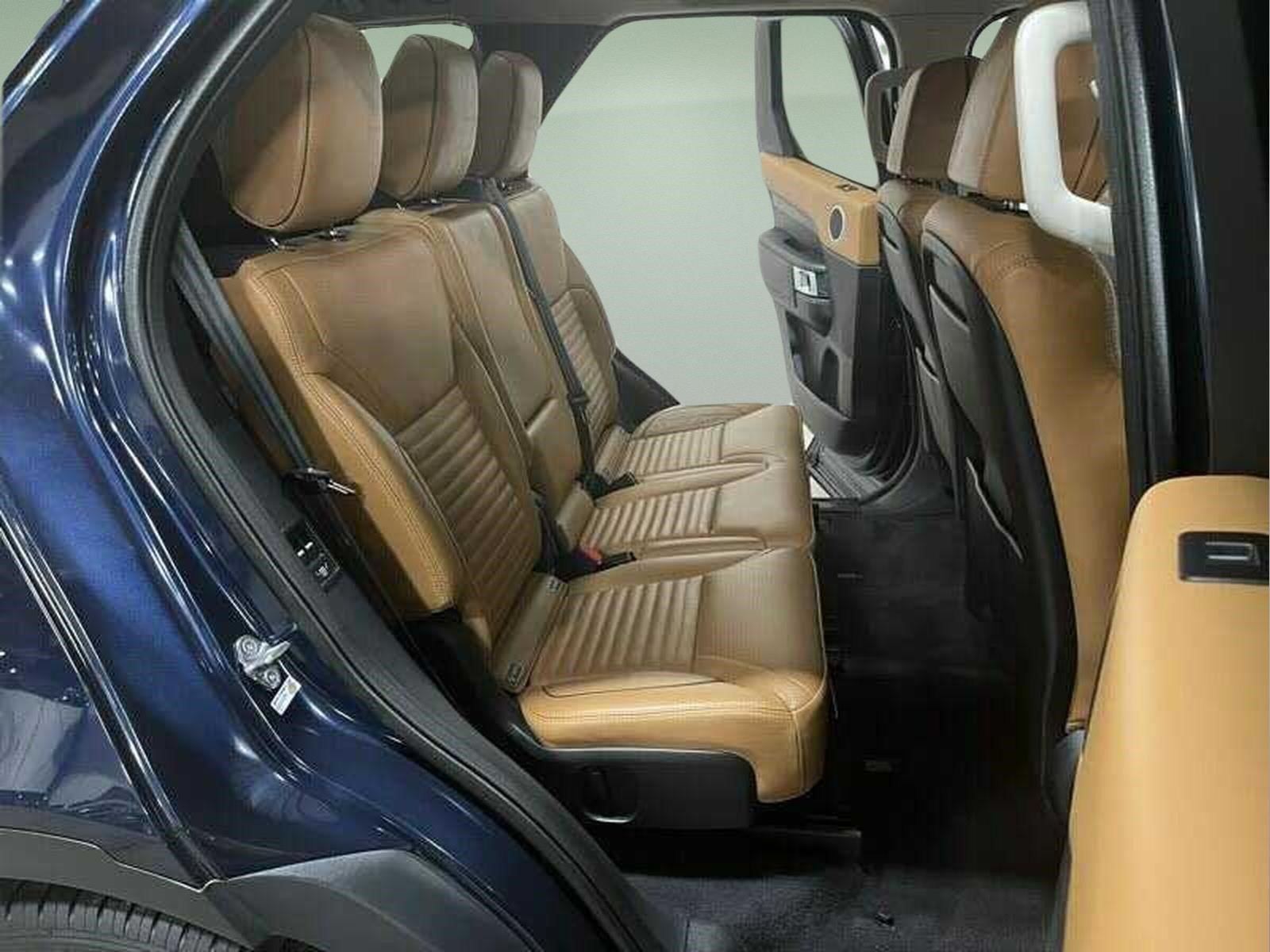 Used 2017  Land Rover HSE Luxury image 11