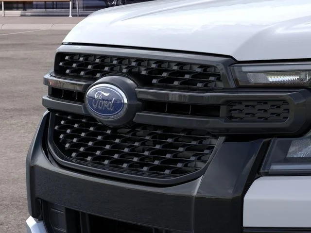 New 2026 Oxford White Ford XLT image 17