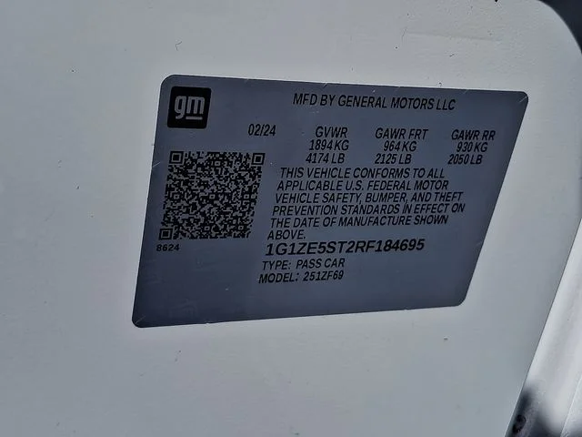 Used 2024 Summit White Chevrolet LT image 27