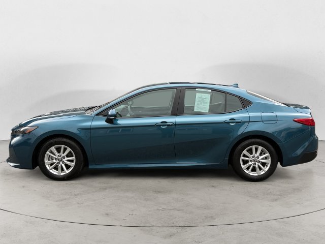 Used 2025 Ocean Toyota LE image 8