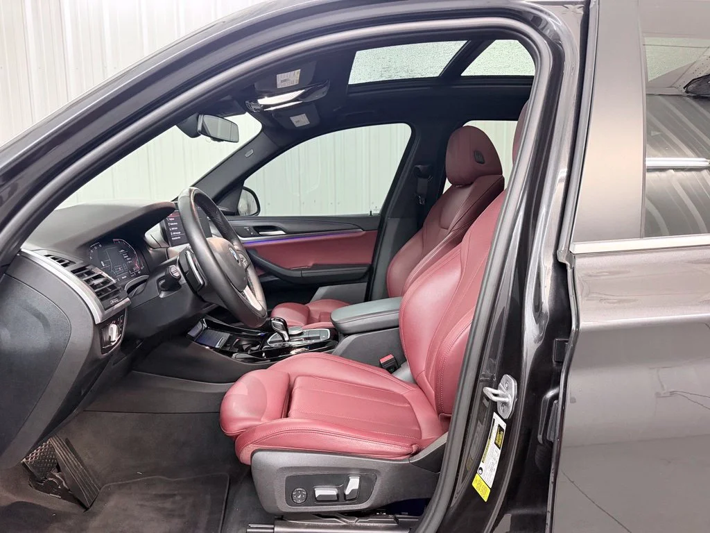 Used 2023 Dark Graphite BMW sDrive30i image 10