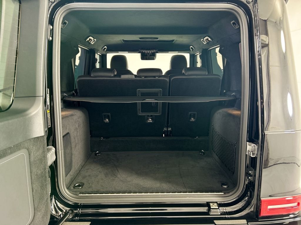 Used 2025  Mercedes-Benz G 550 image 27