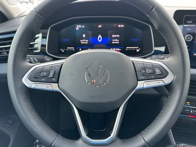 2025 Volkswagen Jetta SE - Photo 41