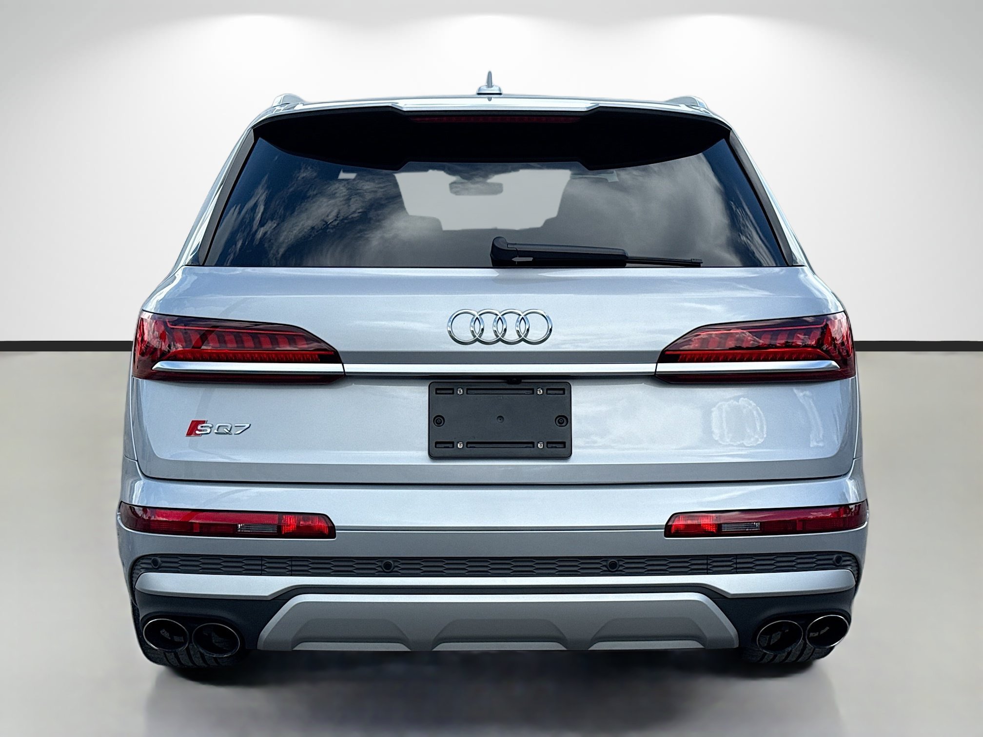 Used 2021 Silver Audi Prestige image 4