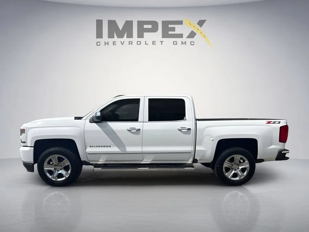 Used 2018 SUMMIT WHITE Chevrolet LTZ image 2