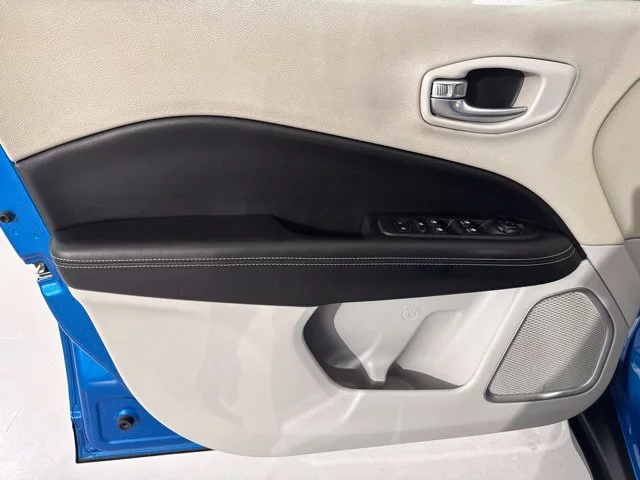 Used 2020 Blue Jeep Latitude image 16