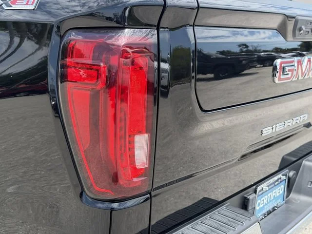 Used 2023 ONYX BLACK GMC SLT image 35
