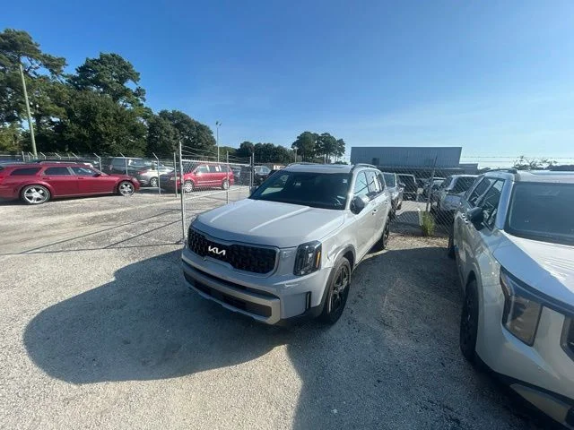 Certified Used 2023 Gray Kia EX X-Line image 3