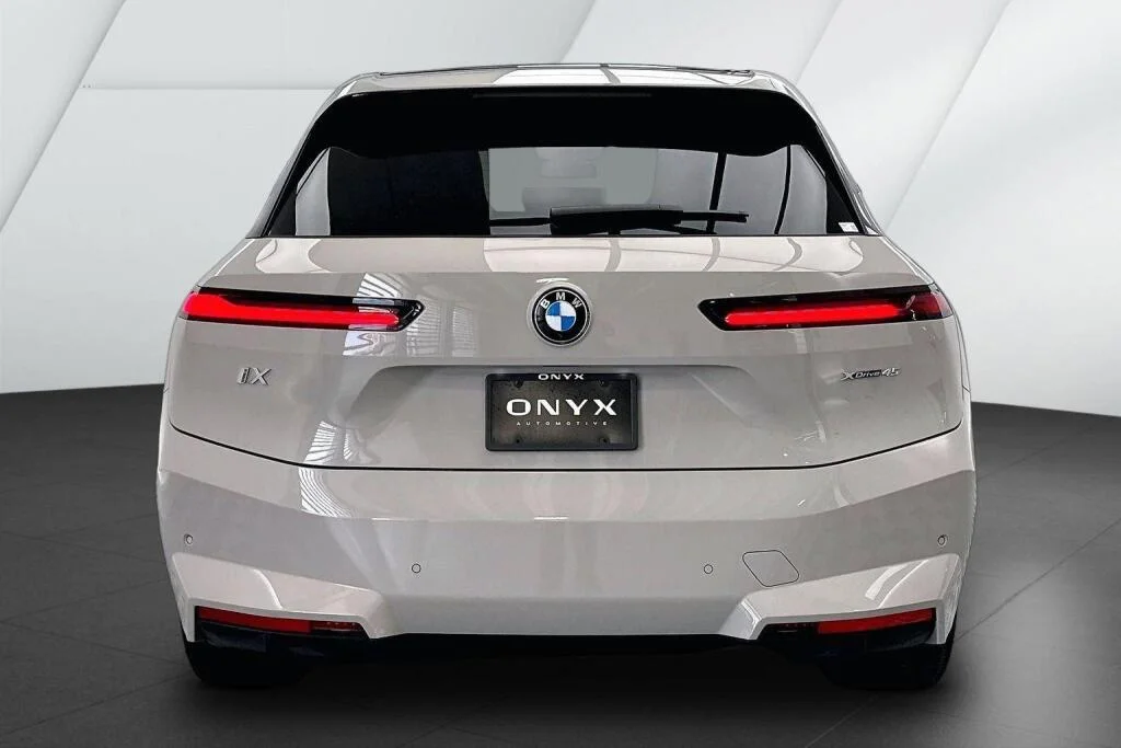 New 2026 Dune Grey Metallic BMW xDrive45 image 6