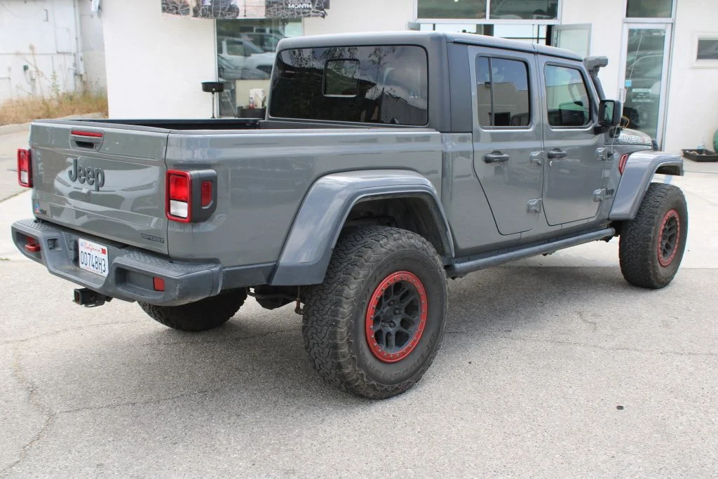 Used 2021 Gray Jeep Sport image 4