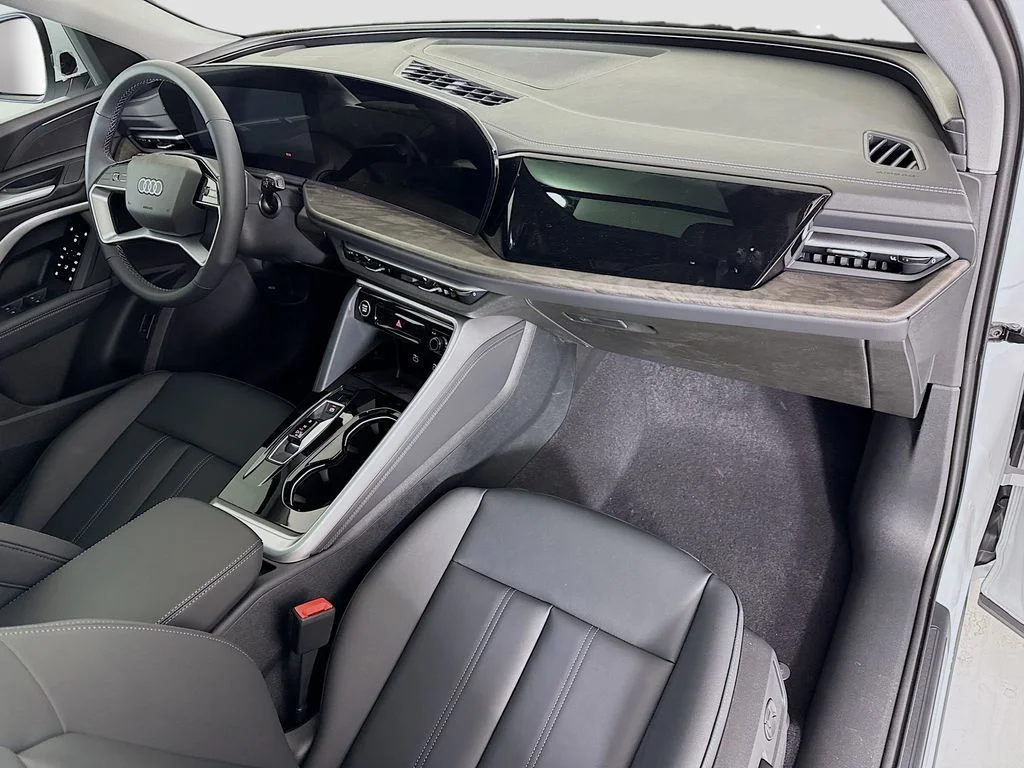 Used 2026 White Audi  image 19