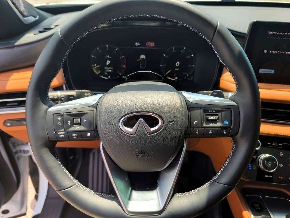 Certified Used 2026 Radiant White/Black Obsidian INFINITI AUTOGRAPH image 18