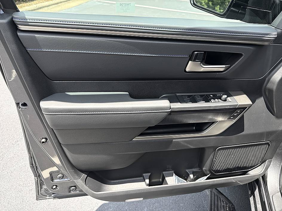 New 2026 Magnetic Gray Meta Toyota Platinum image 10