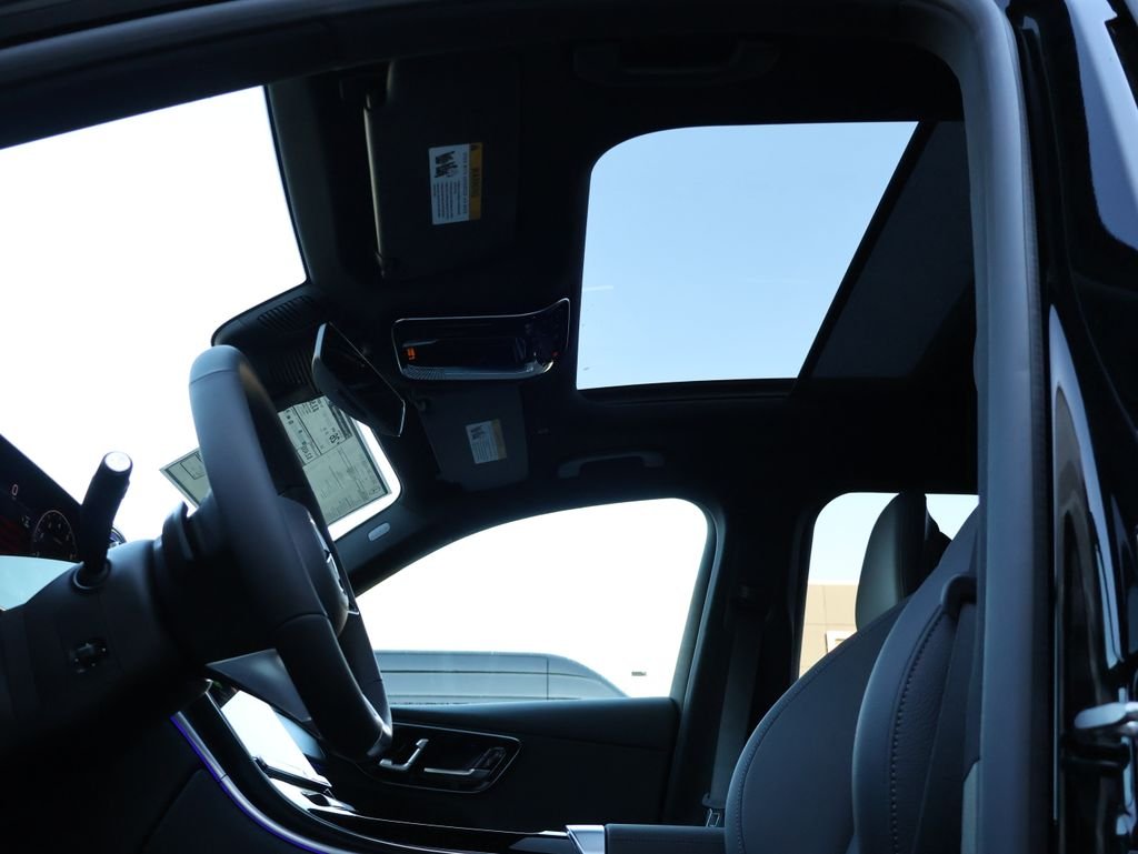 New 2026 Black Mercedes-Benz GLC 300 image 40