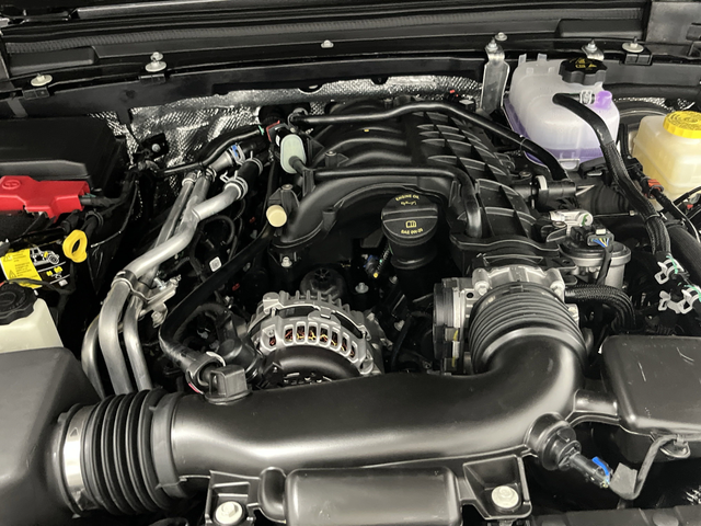 2025 Jeep Wrangler 4-Door Sahara - Photo 39