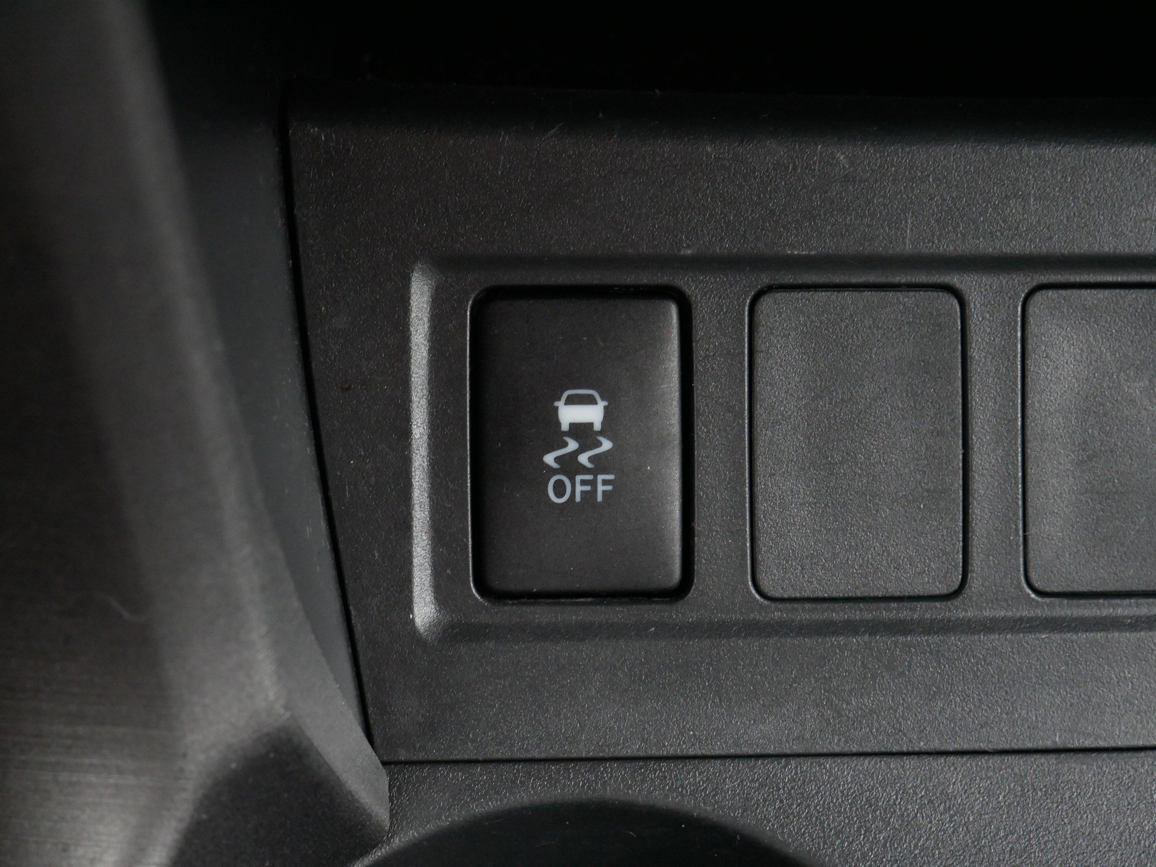 Used 2010 Black Forest Pearl Toyota 4WD 4CYL 4SPD image 30