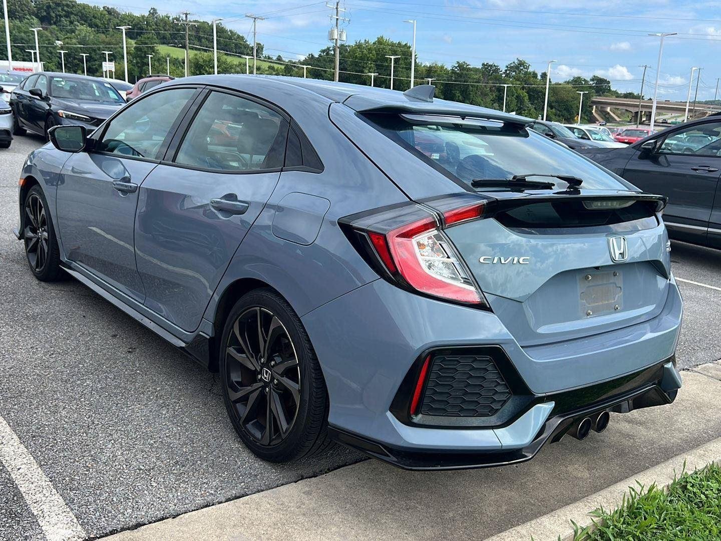 Used 2017 Sonic Gray Pearl Honda Sport Touring image 2