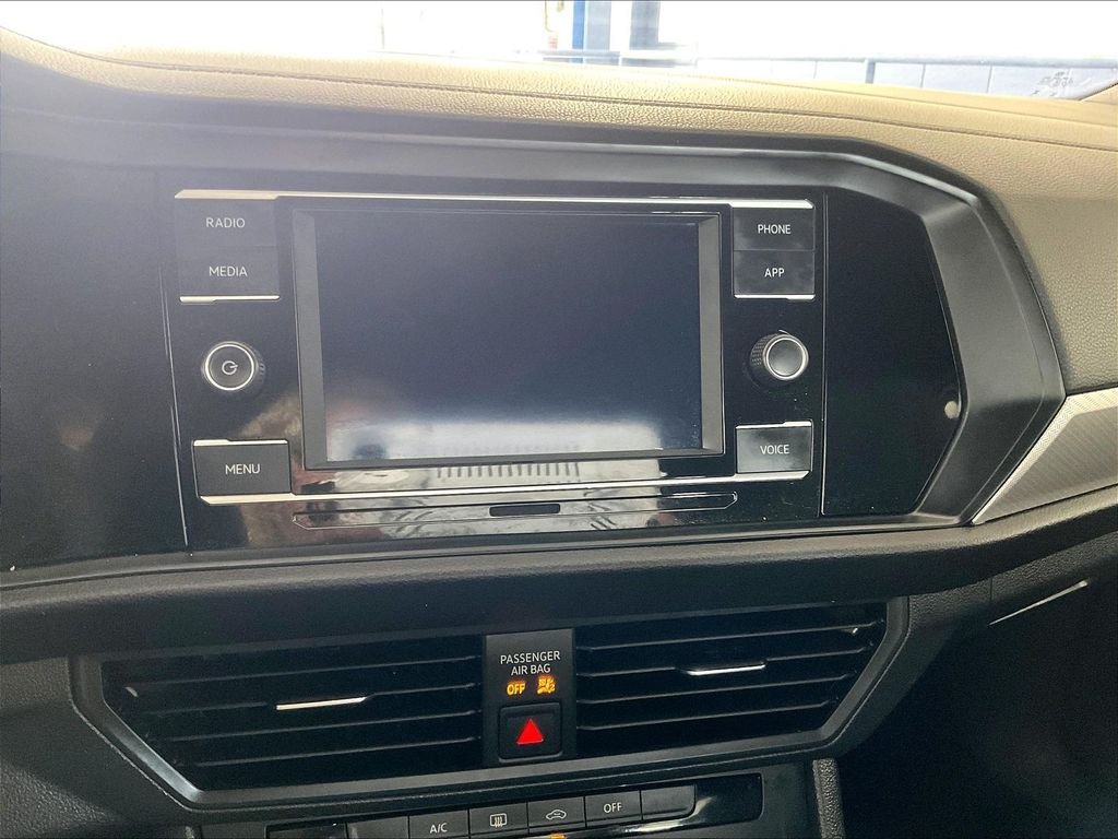 Used 2023 Gray Volkswagen 1.5T Sport image 19