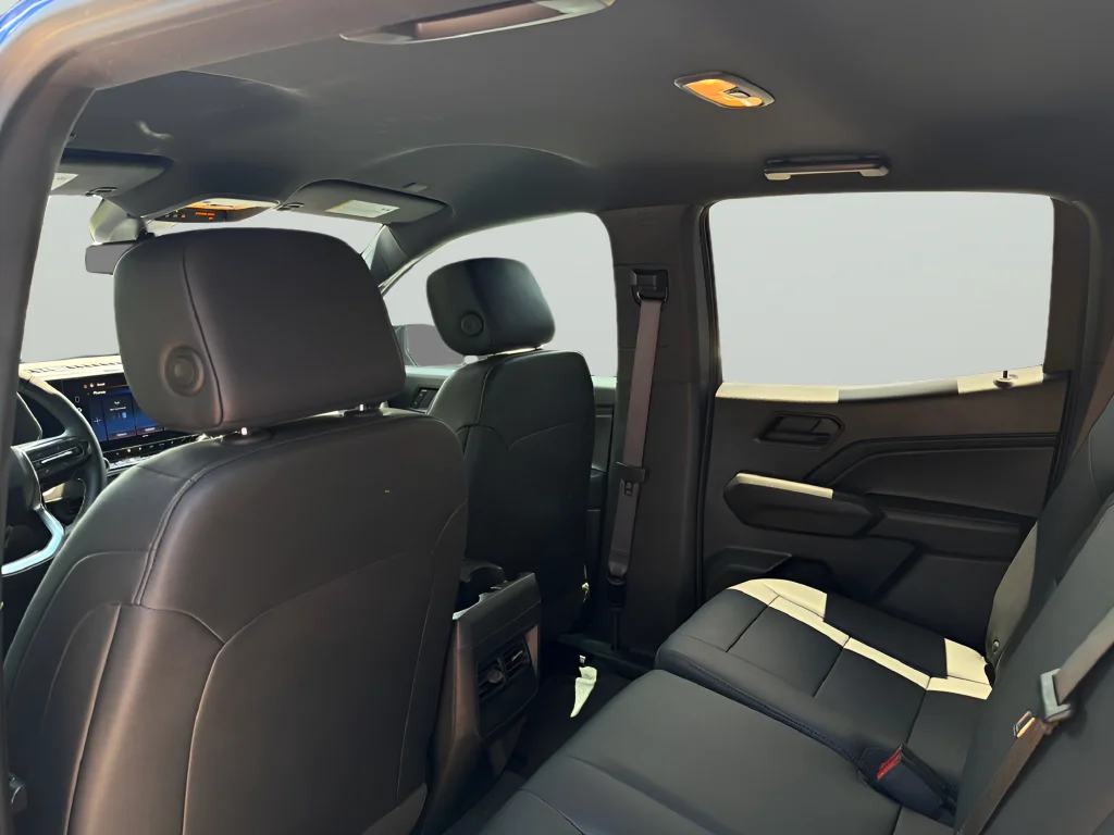 Used 2025 Blue Chevrolet Trail Boss image 38