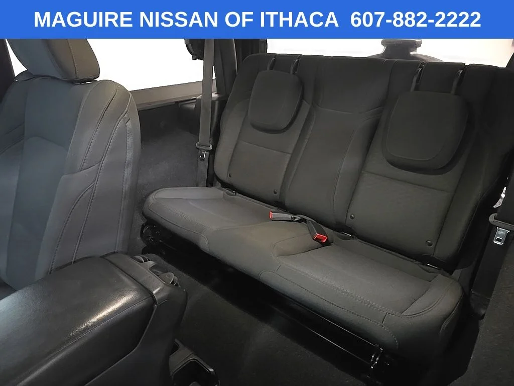 Used 2019 Gray Jeep Sport S image 29