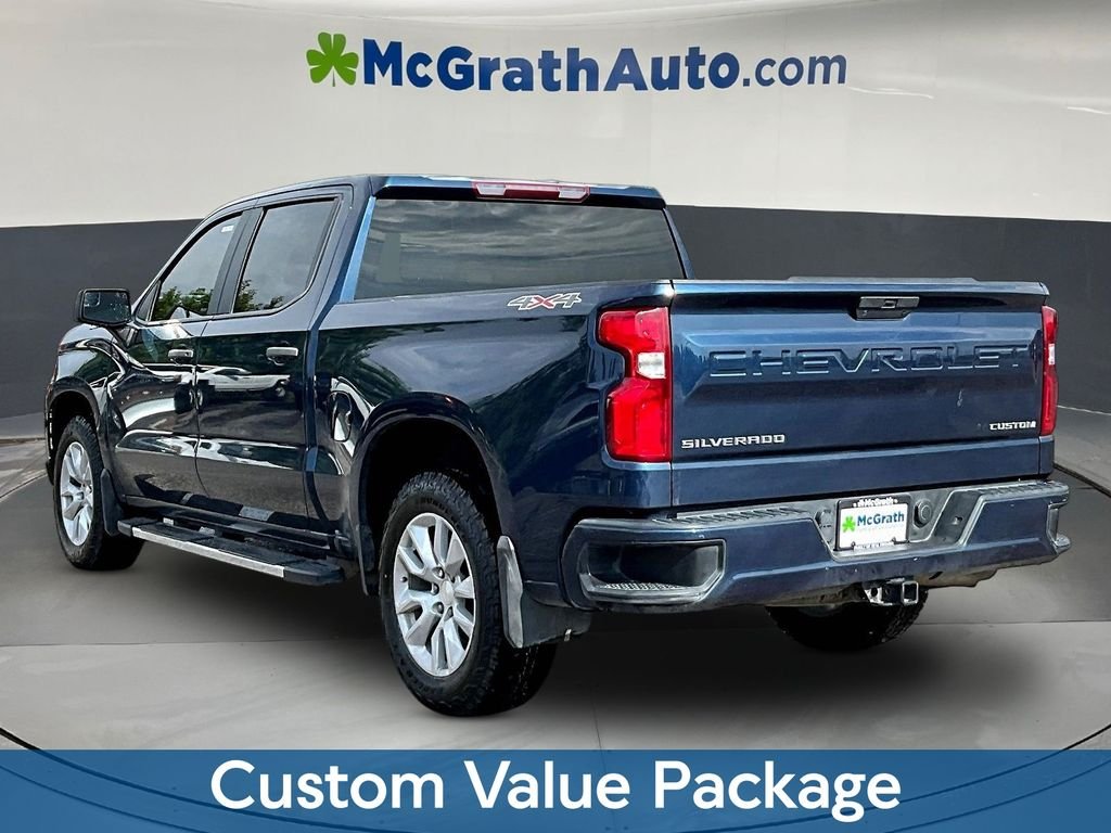 Used 2022 Blue Chevrolet Custom image 5