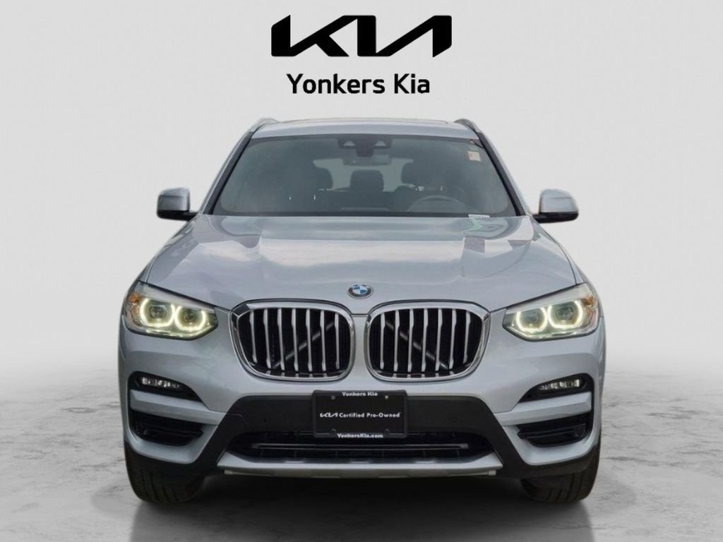 Used 2020 Silver BMW xDrive30i image 3