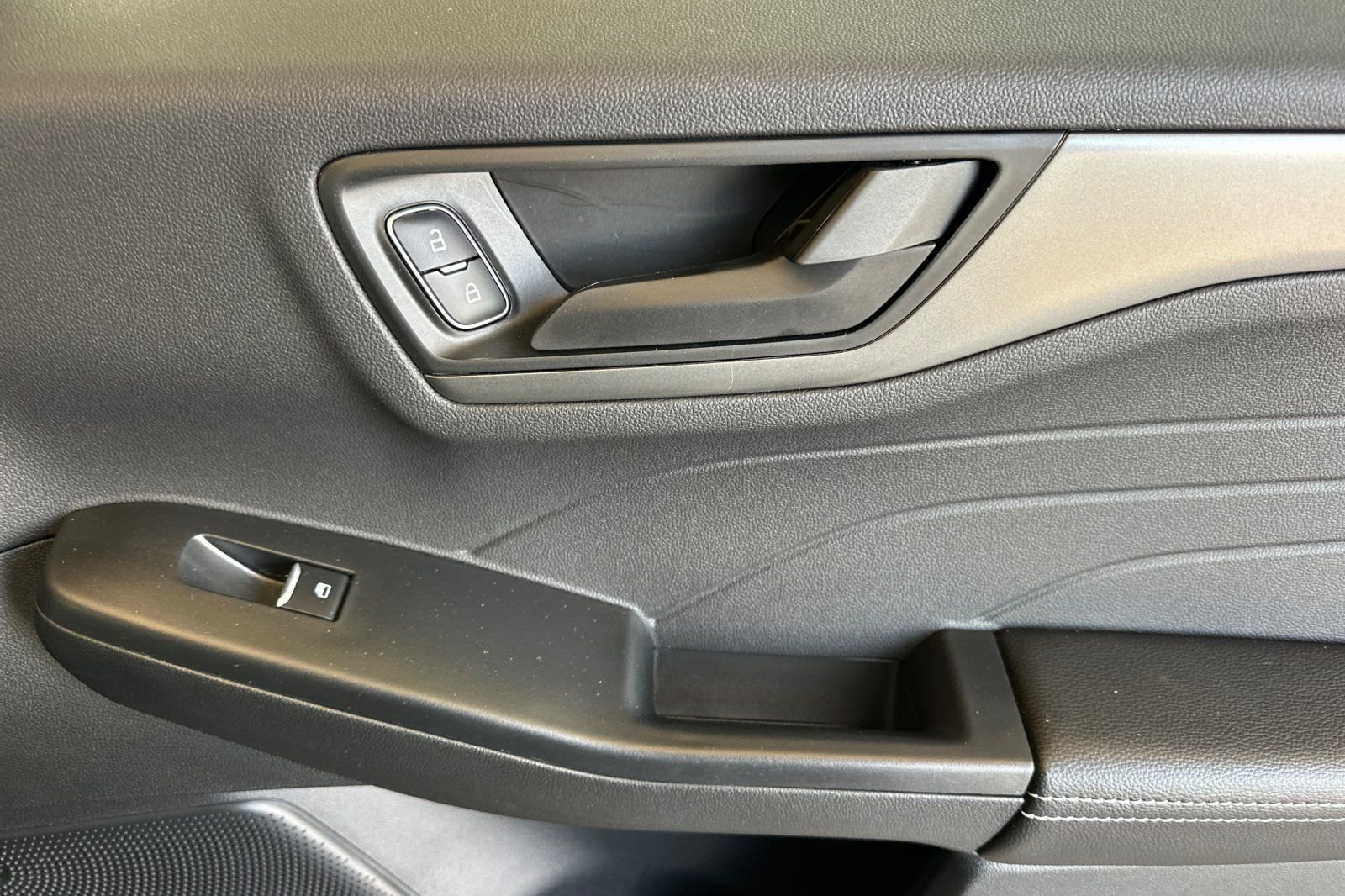 Certified Used 2025 Gray Ford Active image 18
