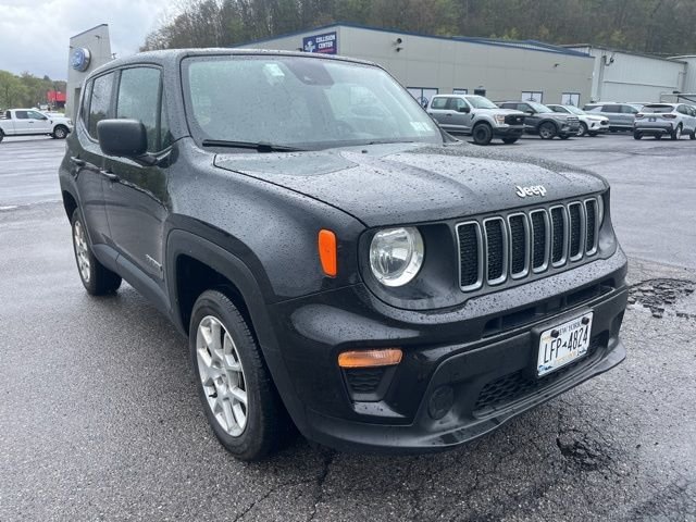 Used 2023 Black Jeep Latitude image 3