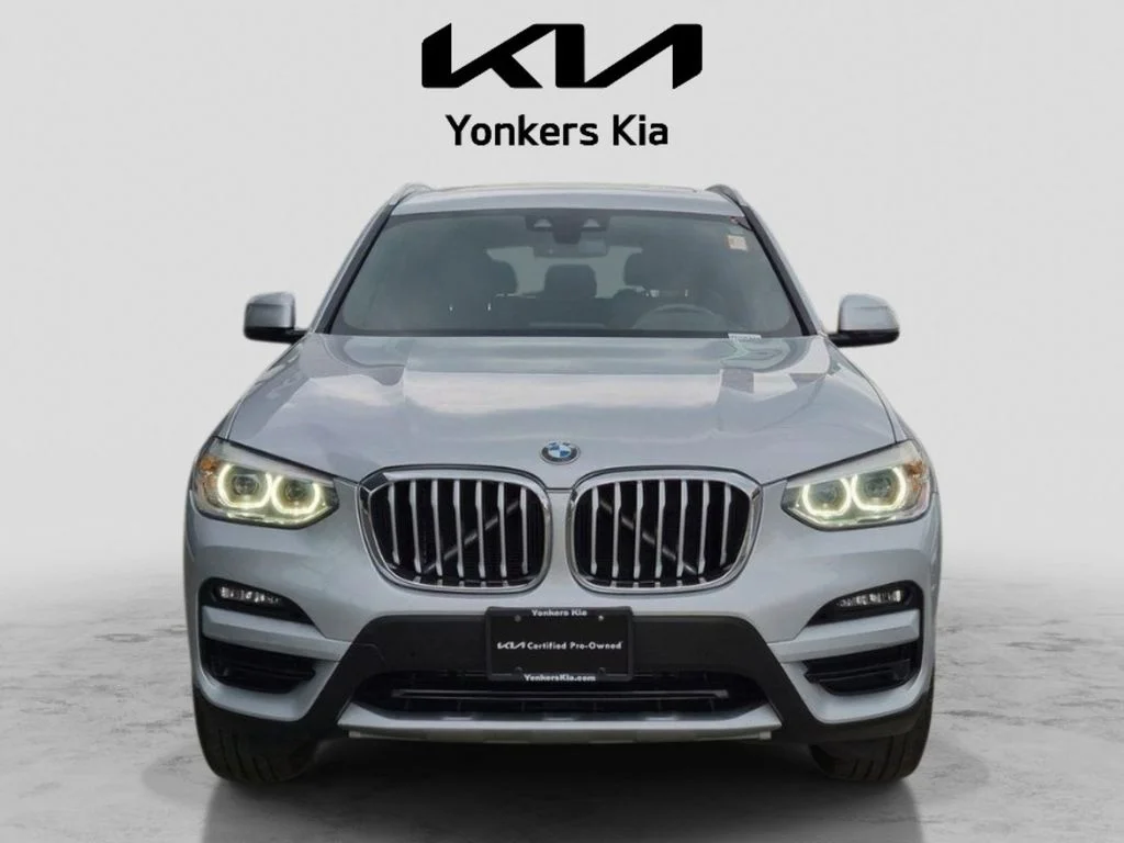 Used 2020 Silver BMW xDrive30i image 3