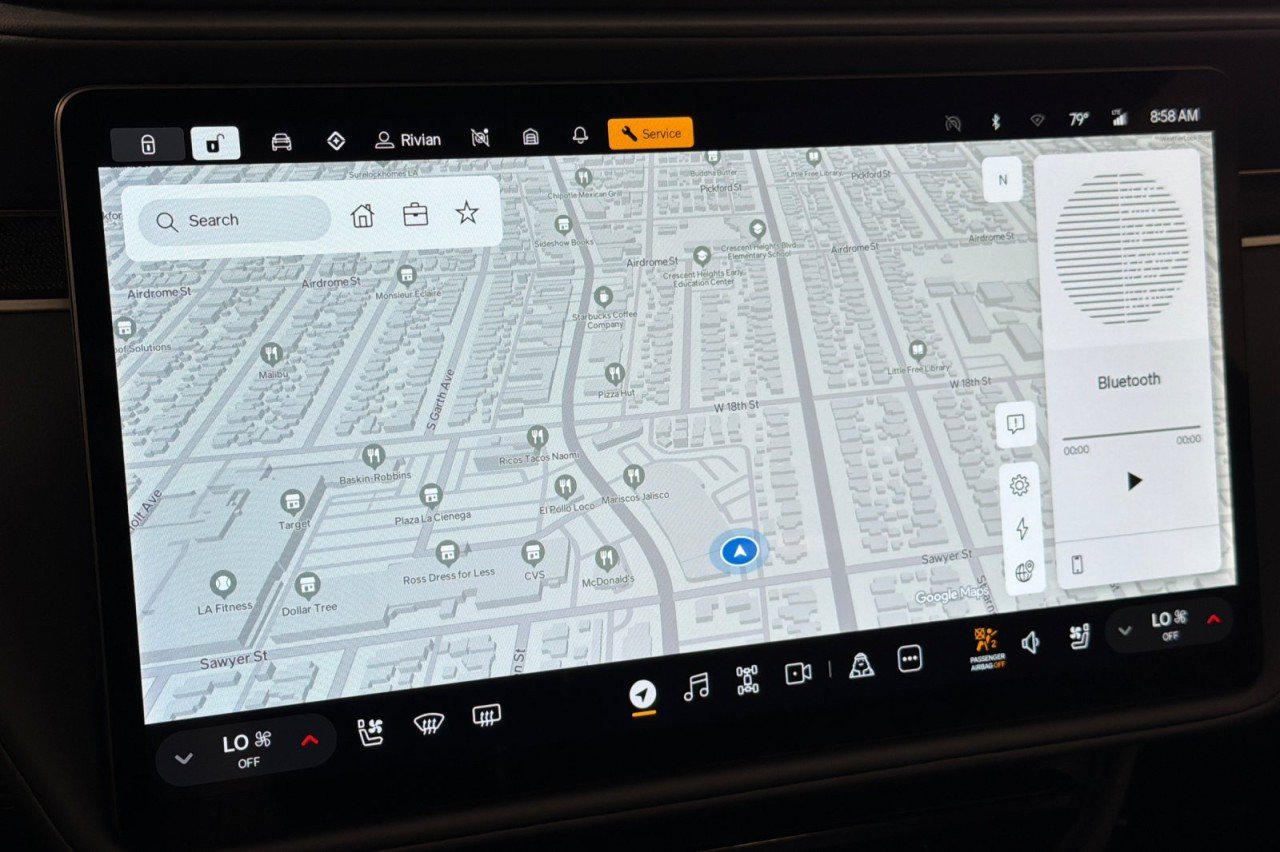 Used 2025 BLACK Rivian Adventure image 18