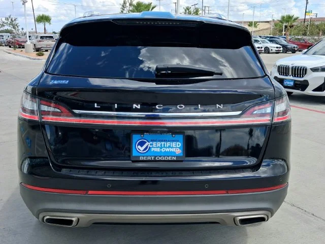 Used 2023 Black Lincoln Reserve image 6
