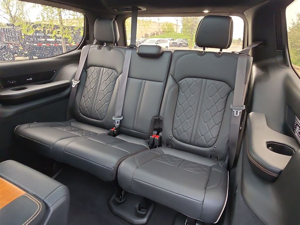 Certified Used 2024 Silver Jeep Series III image 18