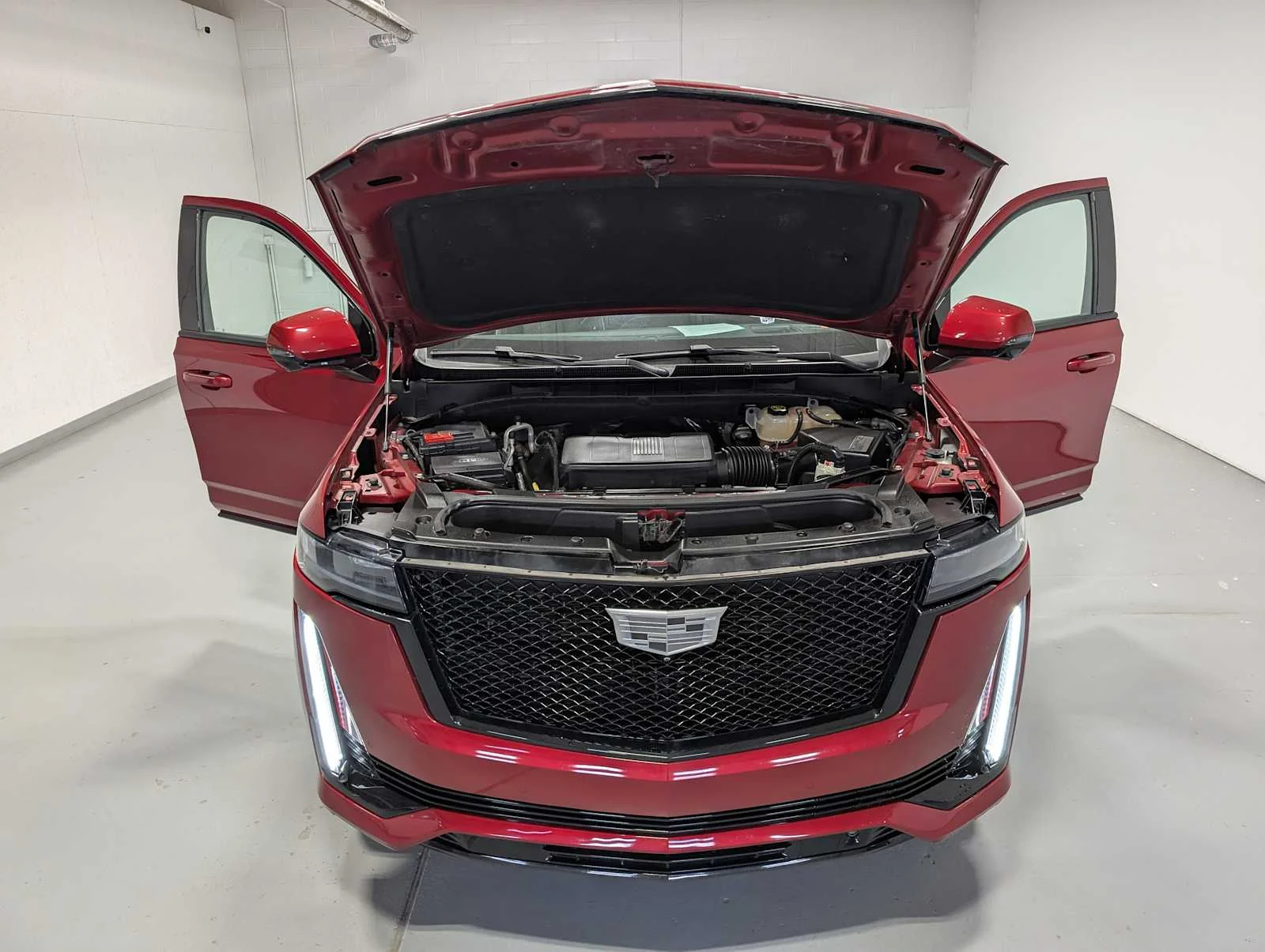 Used 2021 Infrared Tintcoat Cadillac Sport image 14